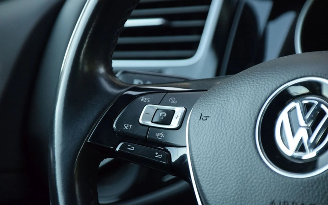 Volkswagen Golf cena 56899 przebieg: 180247, rok produkcji 2019 z Warszawa małe 631